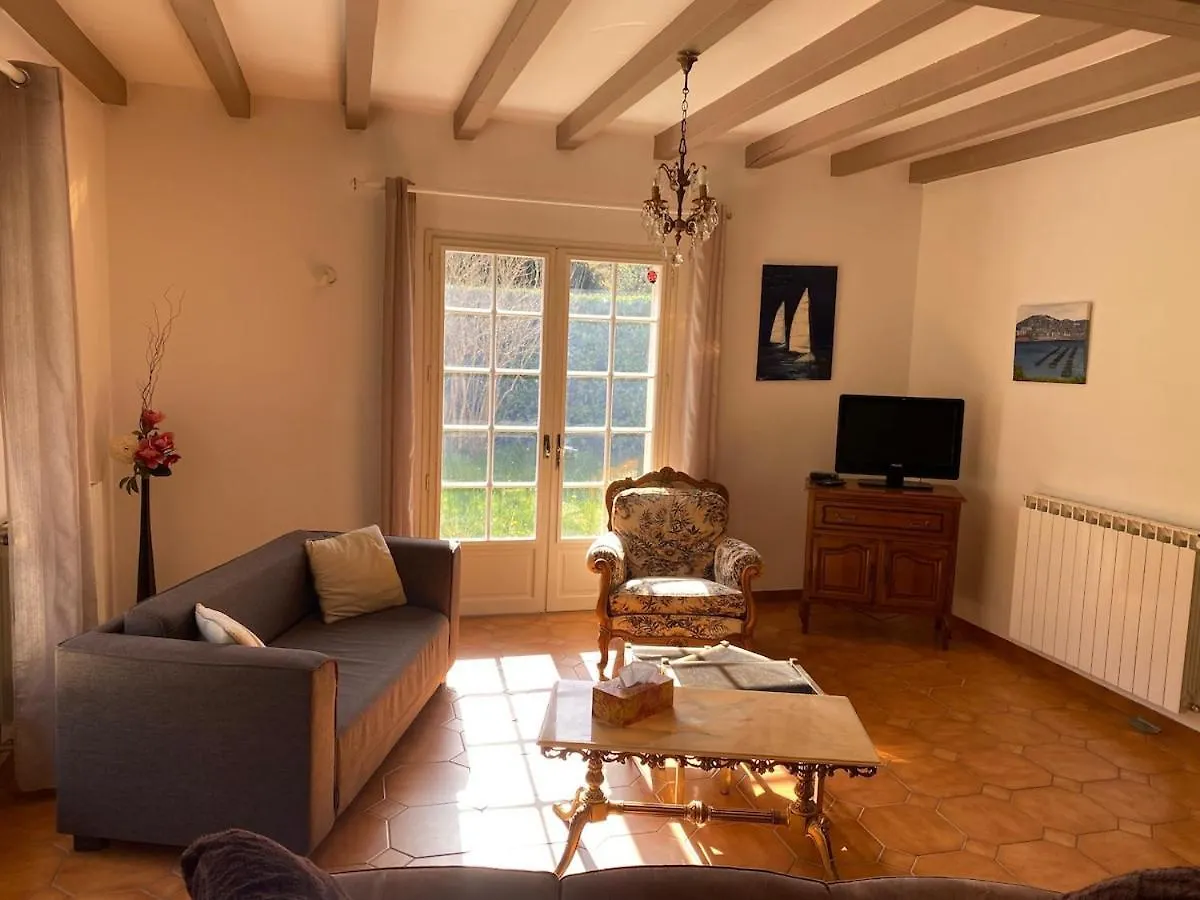 La Maison De Jeanne Tour-de-Faure Francia