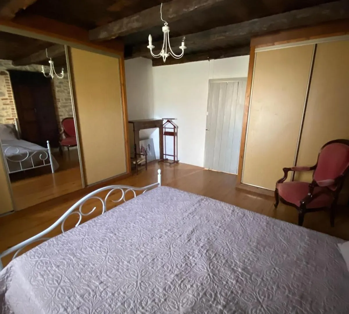 La Maison De Jeanne Tour-de-Faure Francia